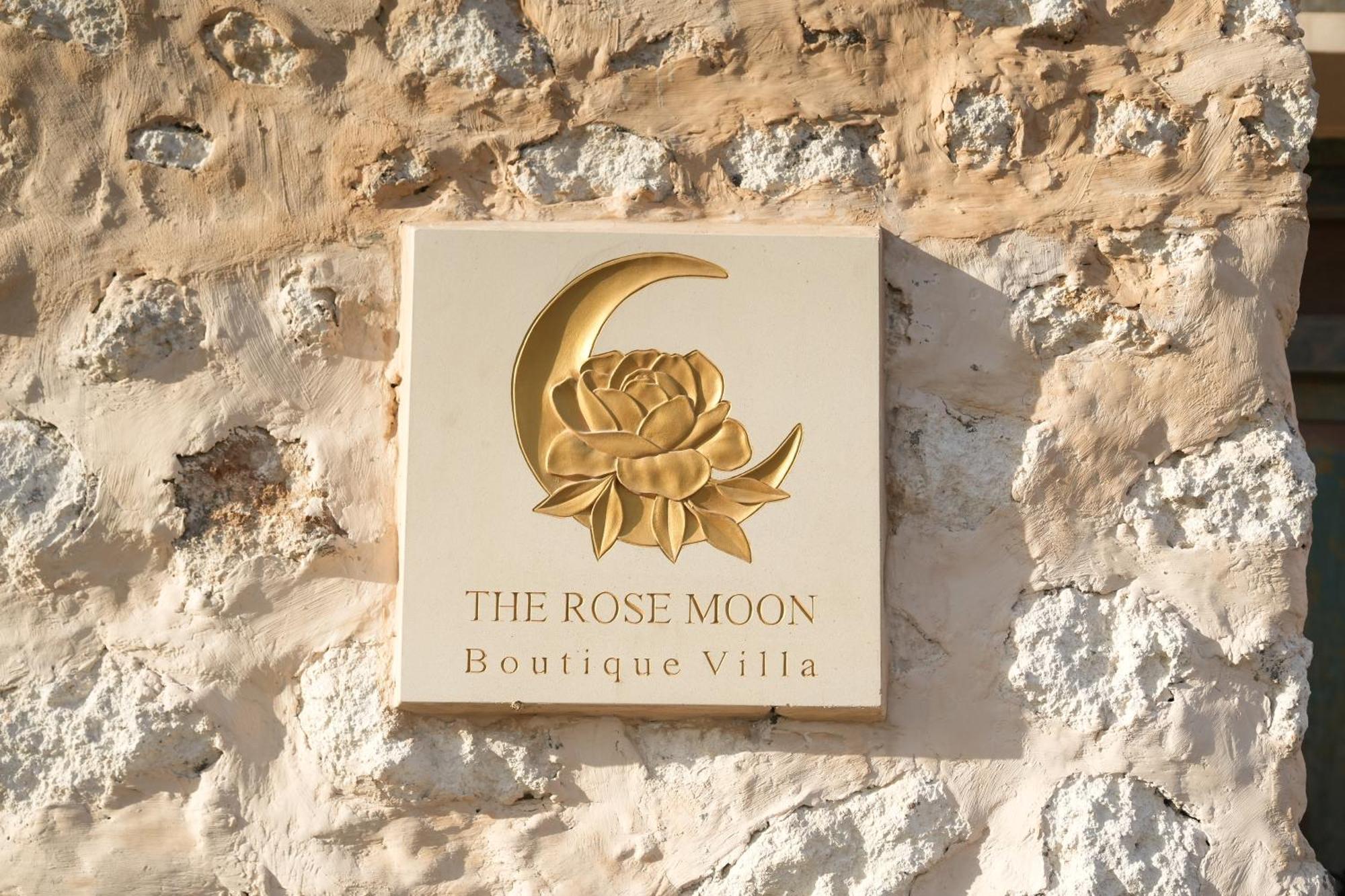 The Rose Moon Villa - Uluwatu ภายนอก รูปภาพ
